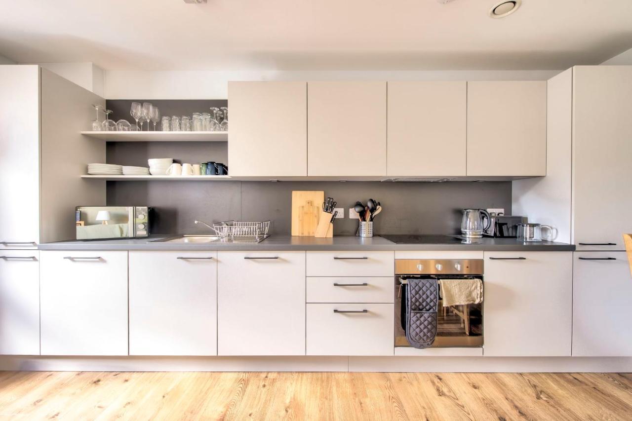 에든버러 Guestready - Charming Flat Near Vibrant Leith 아파트 외부 사진